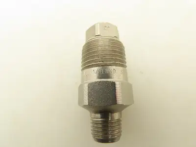 Spraying Systems 1/4LNND Hydraulic Atomizing Spray Nozzle 1/4" x 1/2" NPT SS