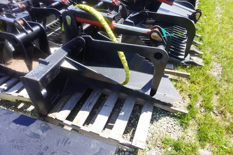 Used _UNKNOWN_ _UNKNOWN_ Landscaping Equipment (Miscellaneous) Minnesota US | K-BID 4 #180124