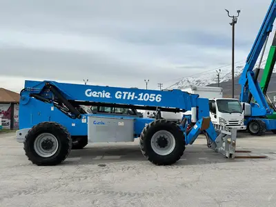 USED 2008 GENIE GTH-1056