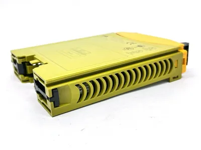 PNOZ mi1p,773400 | Pilz PNOZ mi1p Safety System PNOZmulti Expansion Module 773400 - For parts or not working
