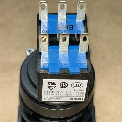 NEW IDEC ["LW-C2", "LW6B-M1C2LW"]