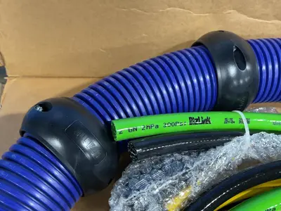 Cables Bizlink