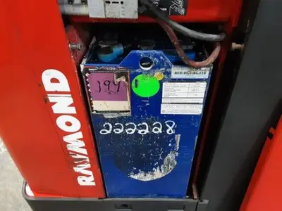 USED 2018 RAYMOND 560-OPC30TT