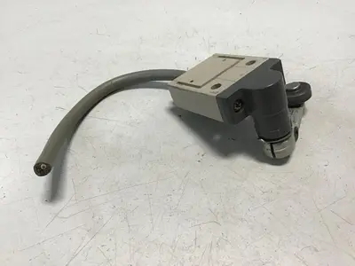 USED OMRON D4C-3420-B