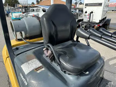 Used KOMATSU FG25T-16 Misc Forklifts Utah US | Global Remarketing #1285321