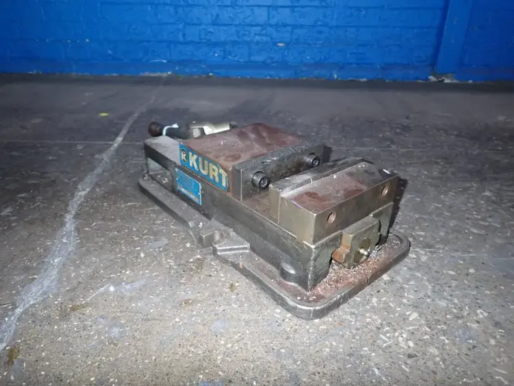 Used KURT D675 Vises Ohio US | HGR 24 #1276080
