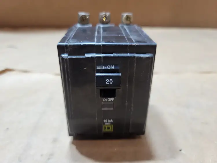 Used SQUARE D QOB320 Switchgears British Columbia CA | Lenmark #1438493