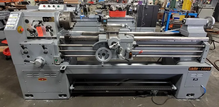 Used VICTOR 1660 Gap Lathes Kentucky US | Machinery Central #1259617