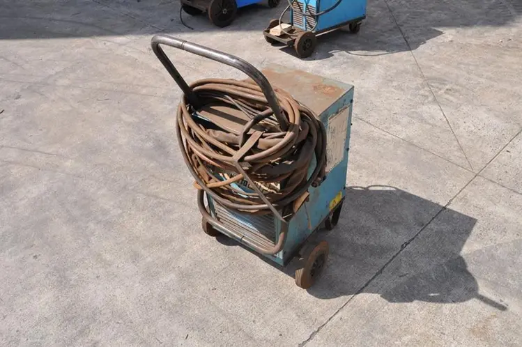 Used SAF NERTAZIP PLASMACUTTING Welding Transformers BE | Apt International N.V #362550