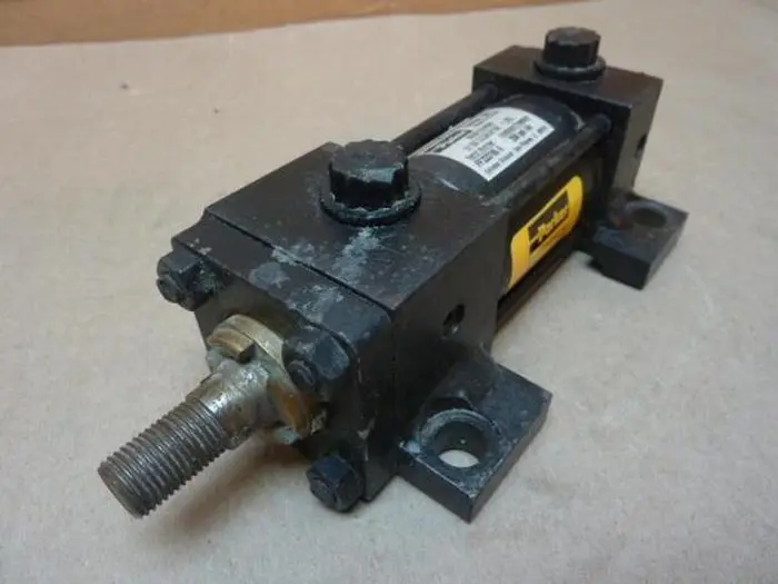 Used PARKER 01.50 CC2AUV18C 1.375 Cylinders Michigan US | Ideal Machinery #598629