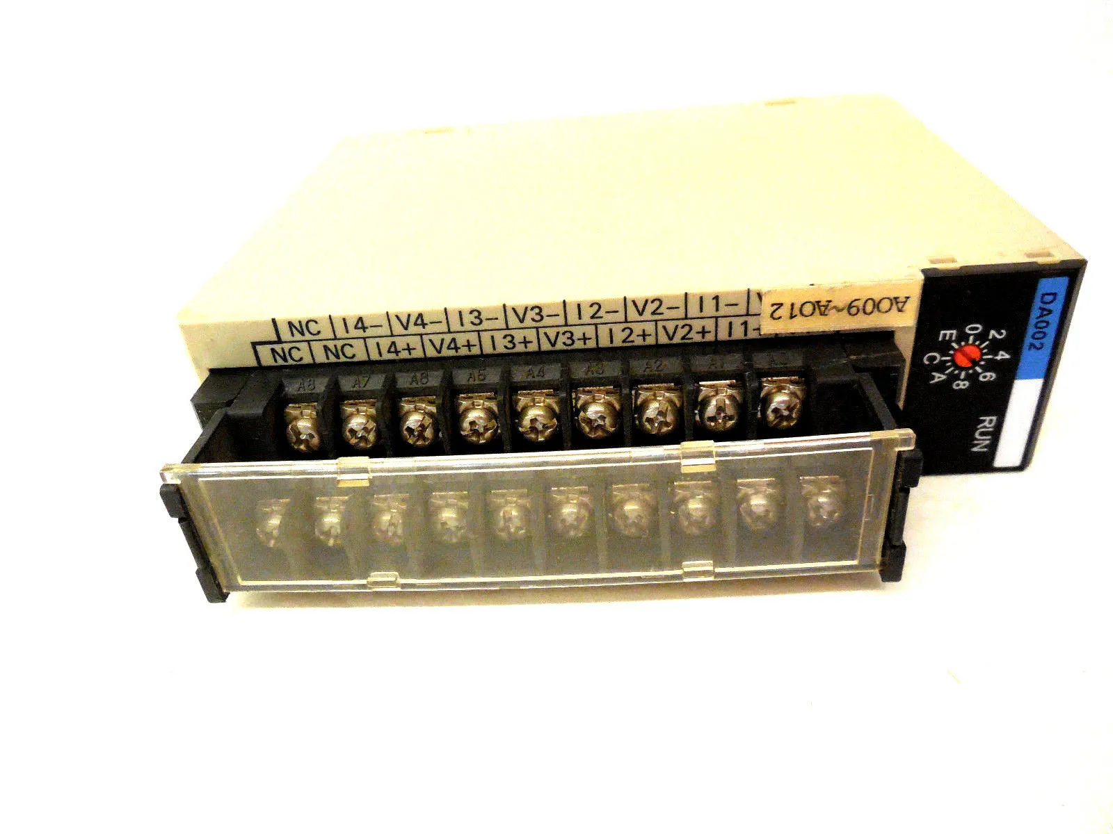 OMRON C200H-DA002 OUTPUT MODULE D/A UNIT C200HDA002