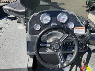 USED 2017 STARCRAFT RENEGADE 168
