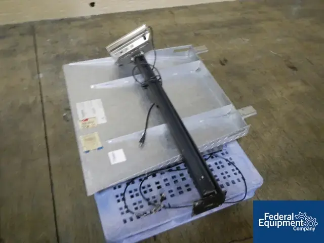 Used Mettler Toledo 24" x 31" METTLER TOLEDO FLOOR SCALE Scales Ohio US | Federal Equipment Company #125539