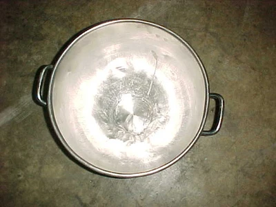 USED PLANETARY STYLE MIXING BOWL MIXING BOWL
