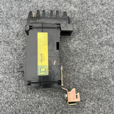 Used Square D ["FY14020", "FY14020A", "FY14020B", "FY14020C"] Circuit Breakers California US | Davliegogo LLC #1705862
