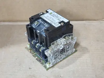 USED SQUARE D 8536SCO3H308S