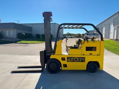 Used _UNKNOWN_ _UNKNOWN_ Liquid Propane Forklifts Ohio US | Myron Bowling Auctioneers Inc #1574152