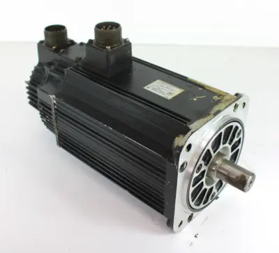 Yaskawa SGMG-13AWA-YR11 AC Servo Motor 1300W 1500 RPM 10.7A