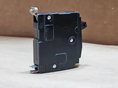 Used SQUARE D QOB115 Switchgears British Columbia CA | Lenmark #1438695