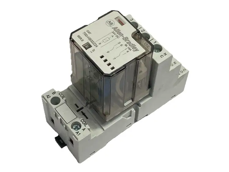 Used Allen-Bradley 700-HB32Z24,700-HN153 Relays & Switches Michigan US | Maverick Industrial Sales #1402083