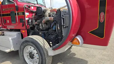 USED 2014 PETERBILT 365