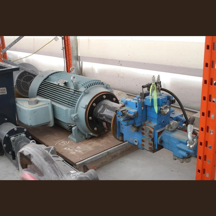 Used VICKERS HYDROKRAFT TVW-250-R-SP-0000-000-14 Piston Pumps | Savona Equipment LTD #1166819