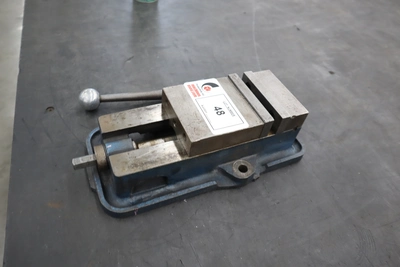 Used KURT WORKHOLDING SOLUTIONS D40 Vises Minnesota US | Machinesused.com #1505686
