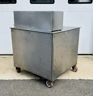 USED URSCHEL 10 STATION SEMI-AUTOMATIC ROTATING ONION SLICER