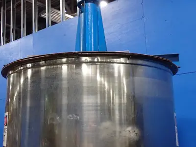 800 Gallons S/s Tank W/ Agitator