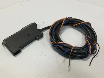 USED OMRON E3X-DA11TW
