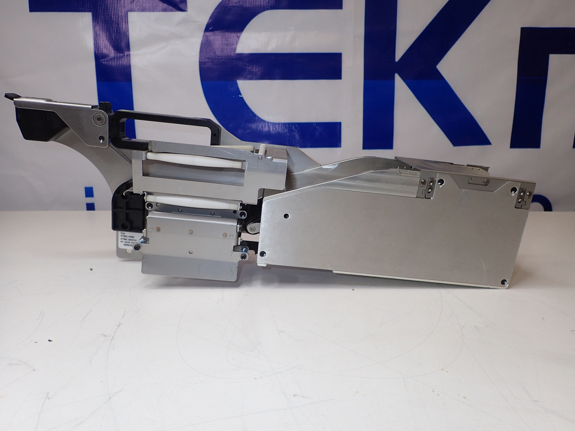 USED FUJI W88 INTELLIGENT FEEDERS