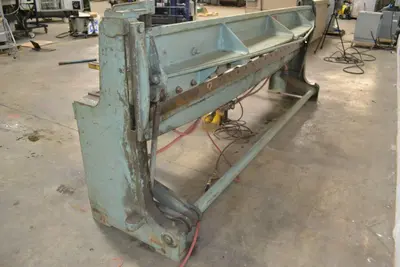 Wysong A-120 10′ x 18 Ga. Air Powered Pneumatic Shear