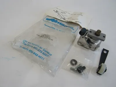 NEW MILLER 330-627 CAM LEVER 304/504 VALVE 330627