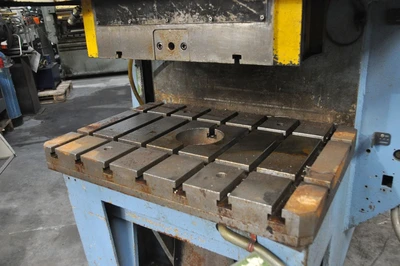 USED LEINHAAS 63 TON
