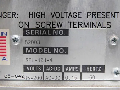 SEL SEL-121-4 Distance Relay Fault Locator 85-200V AC-DC 0.15A 60Hz Used