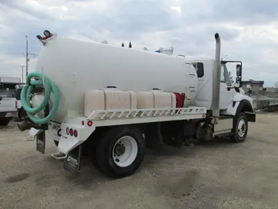 Used 2018 INTERNATIONAL 7600 Tractors & Trailers Manitoba CA | Conquest Truck & Auto Sales #1418270