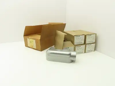 Hubbell OLR-5 LR Conduit Body Connector Size 1-1/2" 3-#1/0 AWG Lot of 5