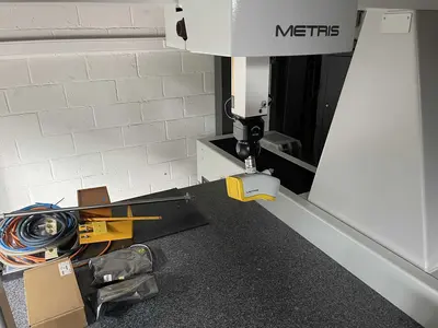 USED NIKON - METRIS MMC LKV 25.10.8 - X: 2500- Y: 1000 - Z: 800 MM