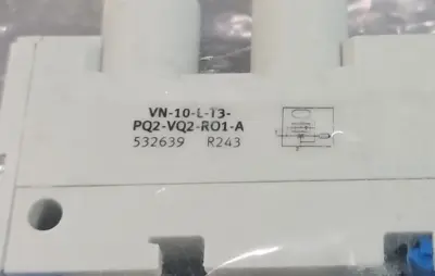 FESTO VN-10-L-T3-PQ2-RO1-A Vacuum generator Loc6C4