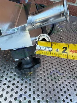 USED 4 ITT PURE-FLO STAINLESS STEEL DIAPHRAGM VALVES W/ 1.5" TO 1/2" SANITARY FITTING