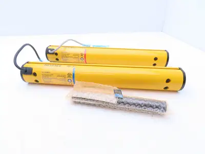 Keyence SL-C20HM Safety Light Curtain Set 425mm Protection Zone 20 Beam 24VDC
