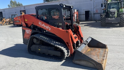USED 2022 Kubota SVL75-2