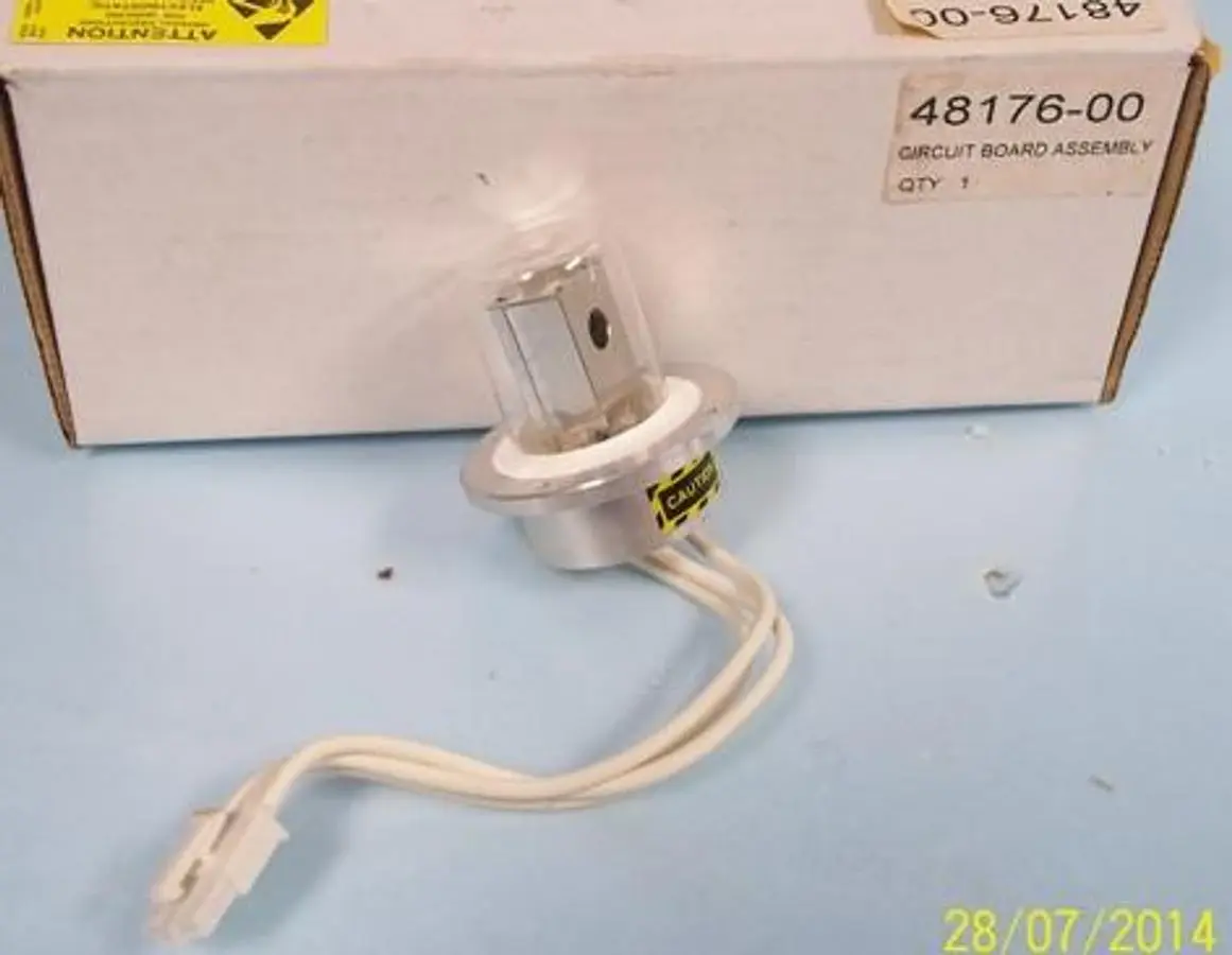 QTY. 1. HAMAMATSU ULTRA VIOLET BULB PART. NO L4505...