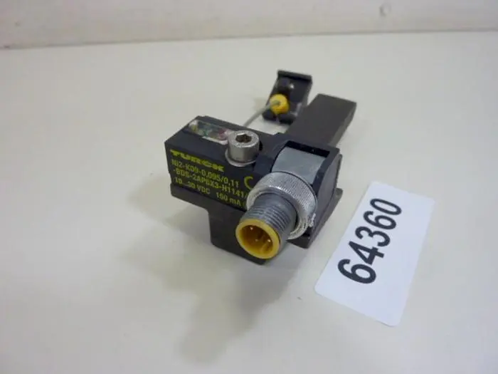 Used TURCK ELEKTRONIK NI2-K09-0,095/0,11-BDS-2AP6X3-H1141/S34 Sensors Michigan US | Ideal Machinery #699653