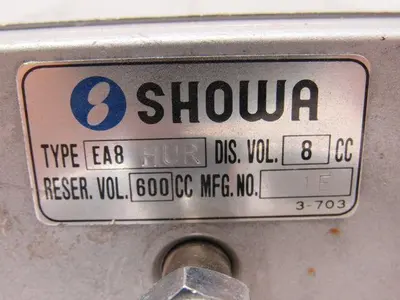 Devco Showa EA-8 HUR Manual One Shot Lubrication Pump W/Aluminum Reservoir