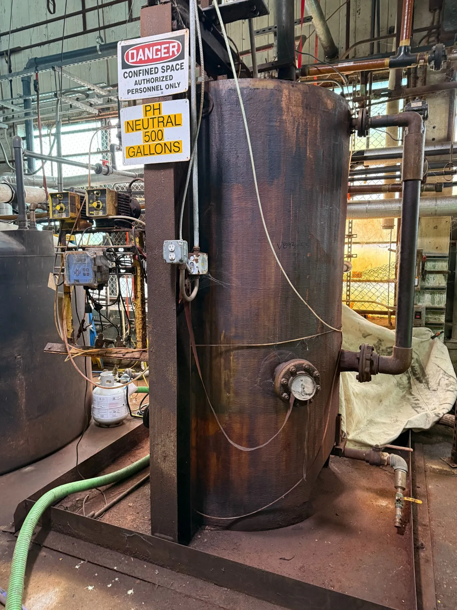500 Gallon Fiberglass Tank