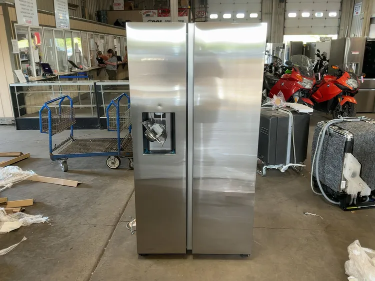 Used SAMSUNG RS27T5200SR Refrigerators Michigan US | Miedema Asset Management Group #1230174