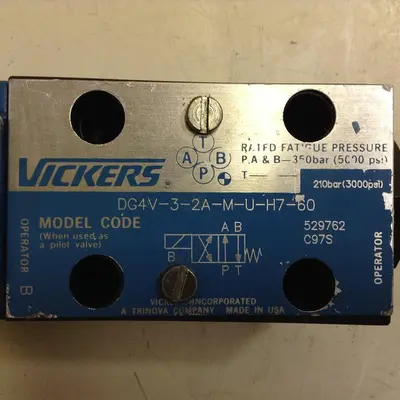 USED VICKERS DG4V-3-2A-M-U-H7-60