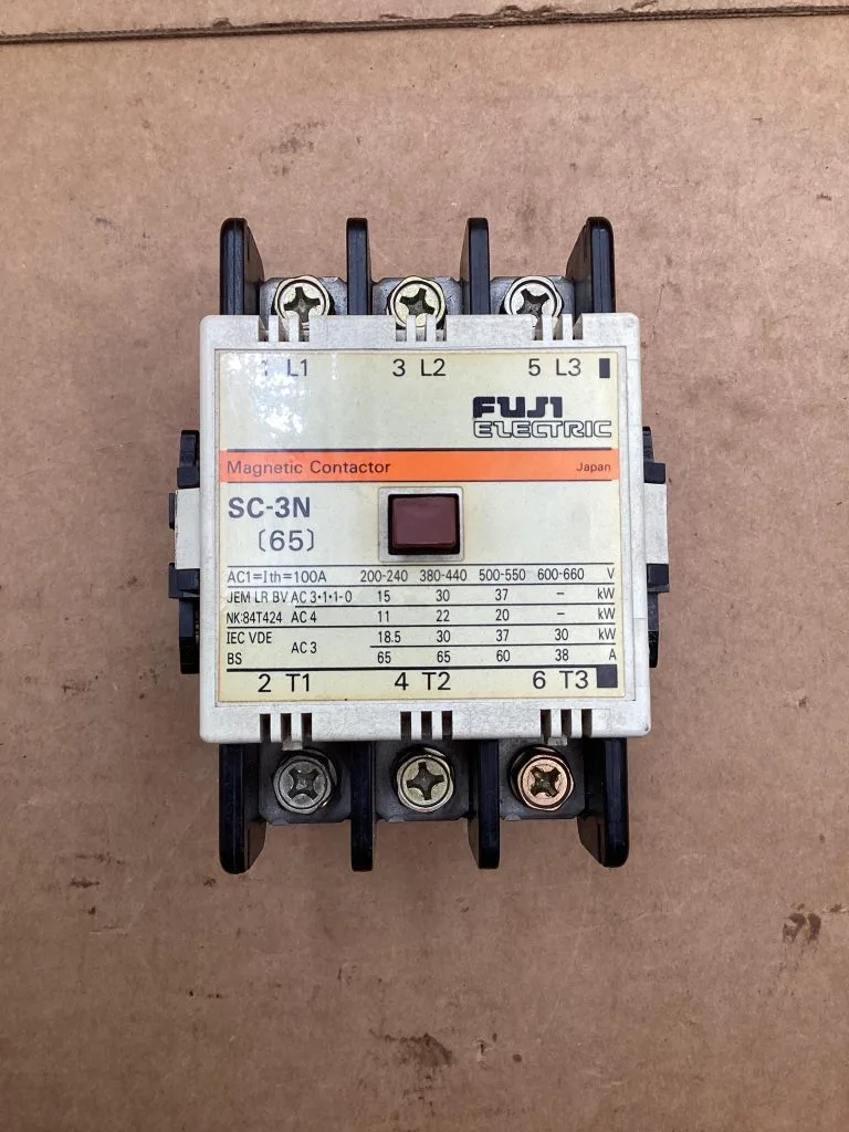 Fuji Electric SC-3N Magnetic Contactor; 4NC2H0; 3 P