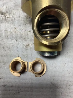 Deublin 1 1/2″ Union M314520; Brass NPT RH Rotor -NIB
